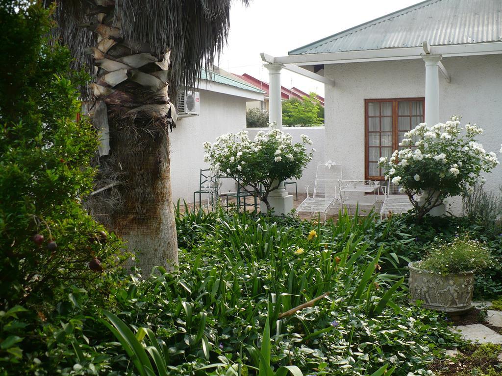 A Tapestry Garden Guest House Potchefstroom Kültér fotó