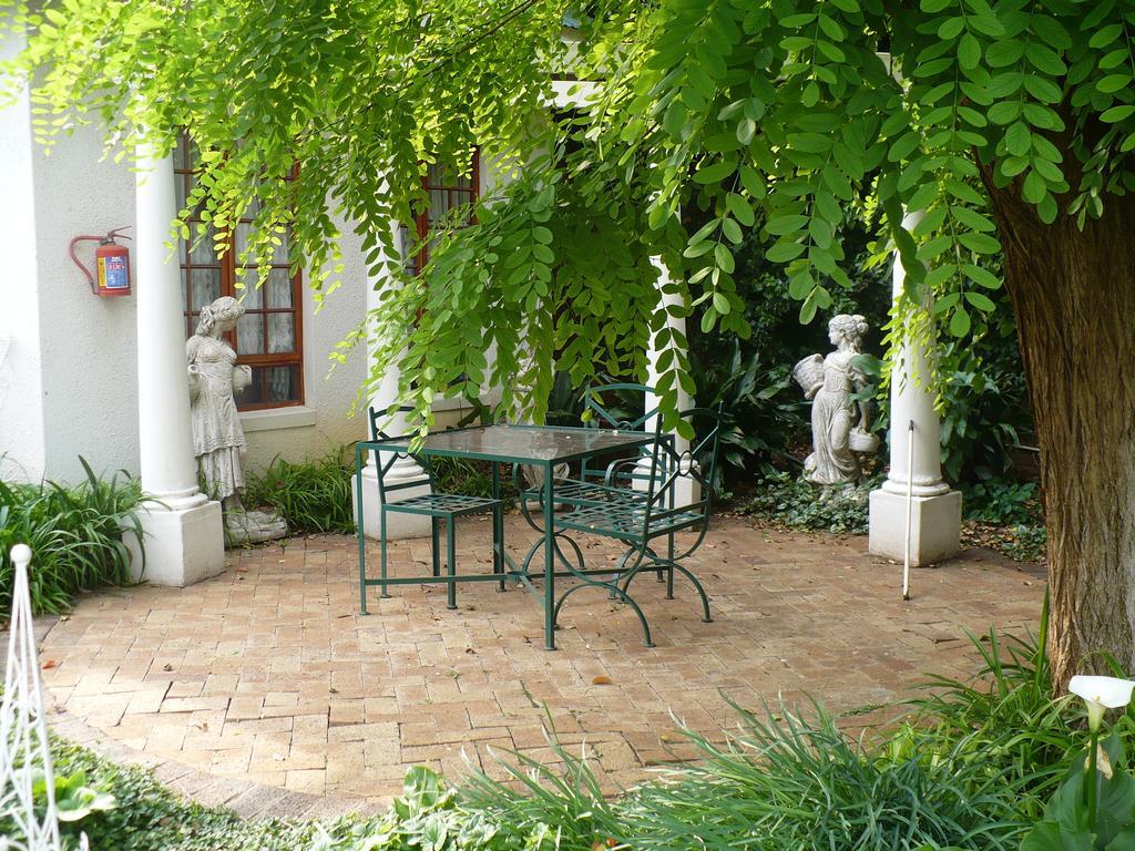 A Tapestry Garden Guest House Potchefstroom Kültér fotó